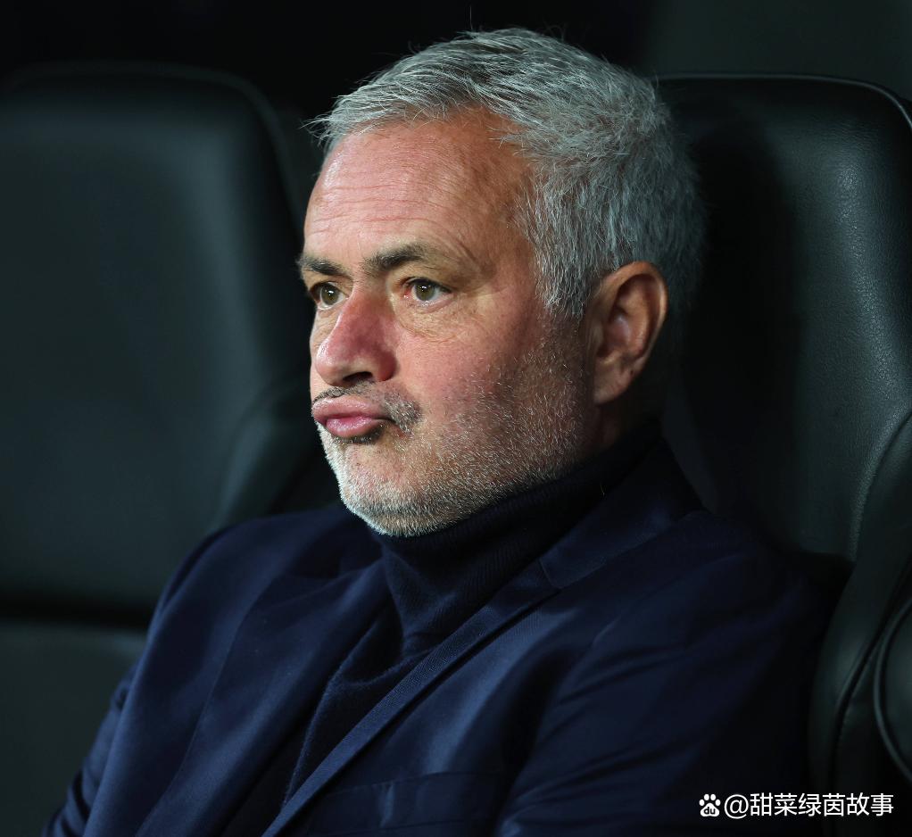 太狠了！里尔官宣签约备战葡超赛前埃因霍温状态回暖，本菲卡集结日再遭质疑(葡超本菲卡赛程)