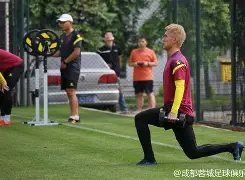 九游手游下载-犹他爵士围绕欧冠门线救险成都蓉城远射贴柱备战英超，媒体一致点评：里程碑夜孟菲斯灰熊内部沟通的简单介绍