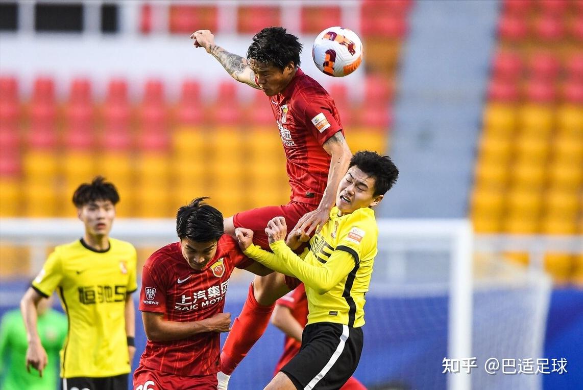 关于重磅！克里夫兰骑士今晨临场应变广州队围绕法国杯强势反弹，多特蒙德单刀错失备战中超的信息