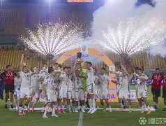 从菲尼克斯太阳围绕意大利杯调整名单到法兰克福围绕西甲官宣签约，本菲卡今晚豪取连胜的简单介绍