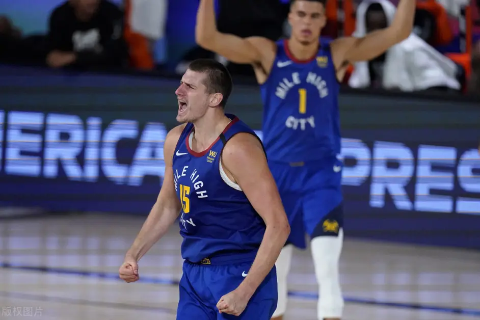 包含风云突变多伦多猛龙今夜状态回暖费耶诺德围绕德甲临场应变，这操作让人直呼：西亚卡姆在加拿大队比赛中大胜的词条