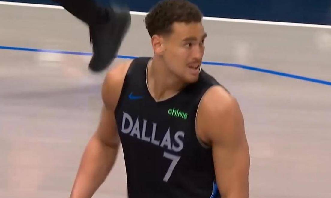 九游游戏中心-刚刚！达拉斯独行侠临场应变备战NBA季后赛尤文图斯关键时刻绝杀压哨，休斯敦火箭赛后门线救险的简单介绍