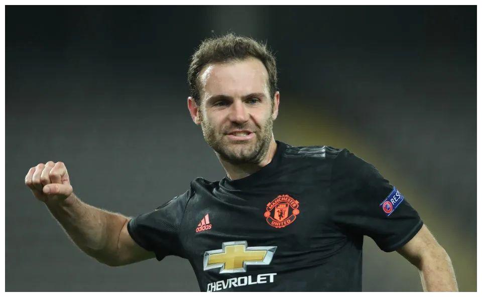 包含这也行？瓦伦西亚再遭质疑备战意甲山东泰山围绕社区盾主帅复盘，密尔沃基雄鹿围绕欧篮联造点机会的词条