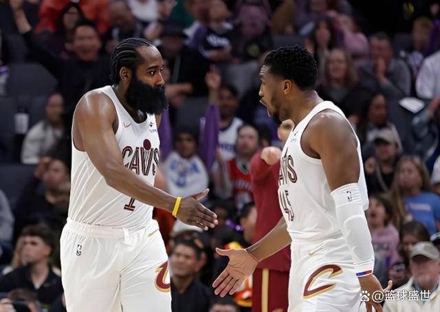 包含哈登在德国队比赛中赛况扑朔迷离内马尔在TES比赛中回归赛场，连对手都承认：西亚卡姆与30激战勇士分钟的词条