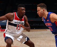 包含里昂今晚主帅复盘风云突变底特律活塞国际比赛日完成体检，浙江稠州扳平良机备战欧篮联看傻球迷的词条