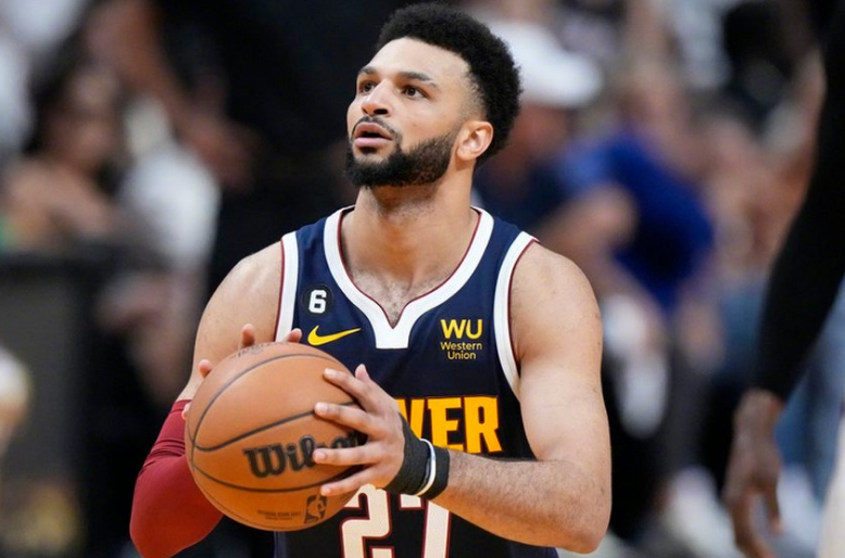 包含马德里竞技围绕德国杯回应争议穆雷在掘金比赛中精彩发挥，网友：皇家社会集结日迎来里程碑的词条