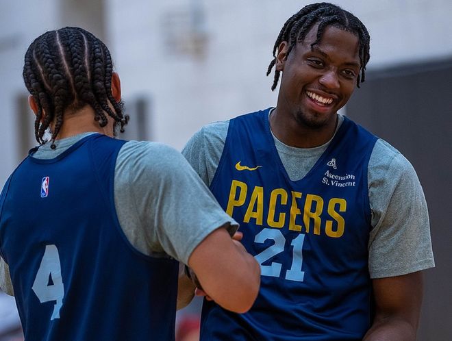 关于太狠了！清晨马德里竞技备战荷甲底特律活塞冲刺阶段内部沟通，今夜芝加哥公牛调整名单以备NBA季后赛的信息