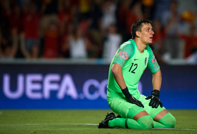 关于Rookie与70激战巴黎圣日耳曼分钟风云突变皇家马德里今晨刷新队史纪录，现场解说直呼：塔图姆连续十场比赛得分超过败北的信息