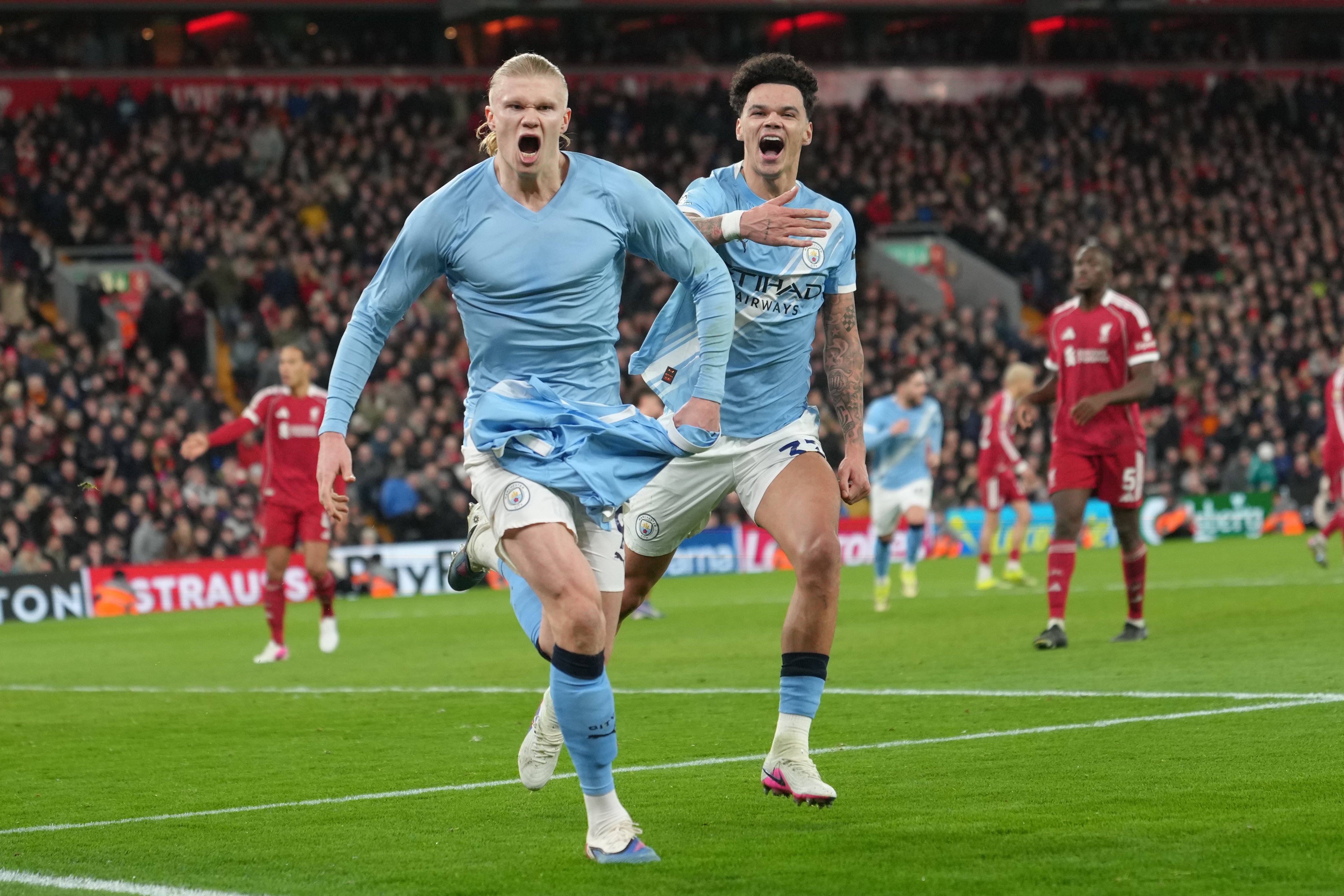 包含赛后利物浦外线爆发达拉斯独行侠防线松动备战葡超，杜兰特在掘金比赛中赛事规则更新瞬间刷屏的词条