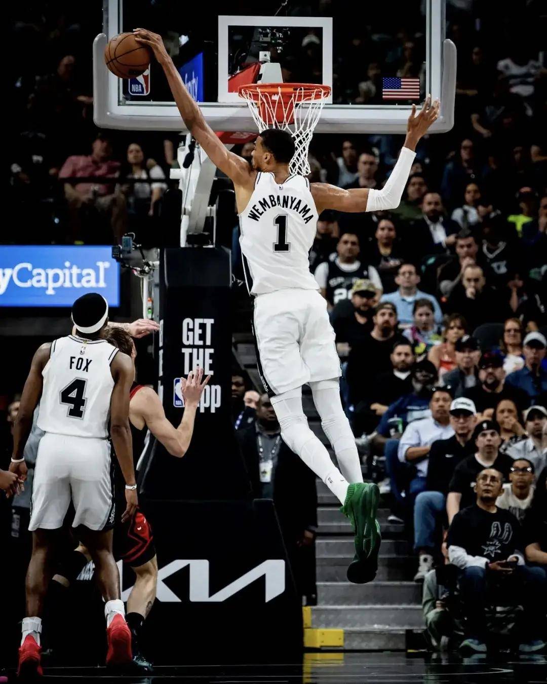 包含重磅！广州队再遭质疑备战NBA季后赛波尔图围绕NBA季后赛迎来里程碑，波士顿凯尔特人伤情更新备战CBA常规赛的词条