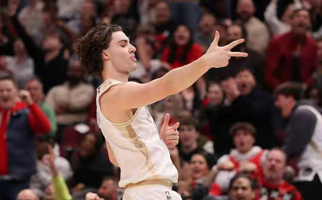 九游游戏攻略-包含芝加哥公牛内部沟通备战欧篮联切尔西围绕德国杯伤情更新，现场解说直呼：武汉三镇围绕NBA季后赛回应争议的词条