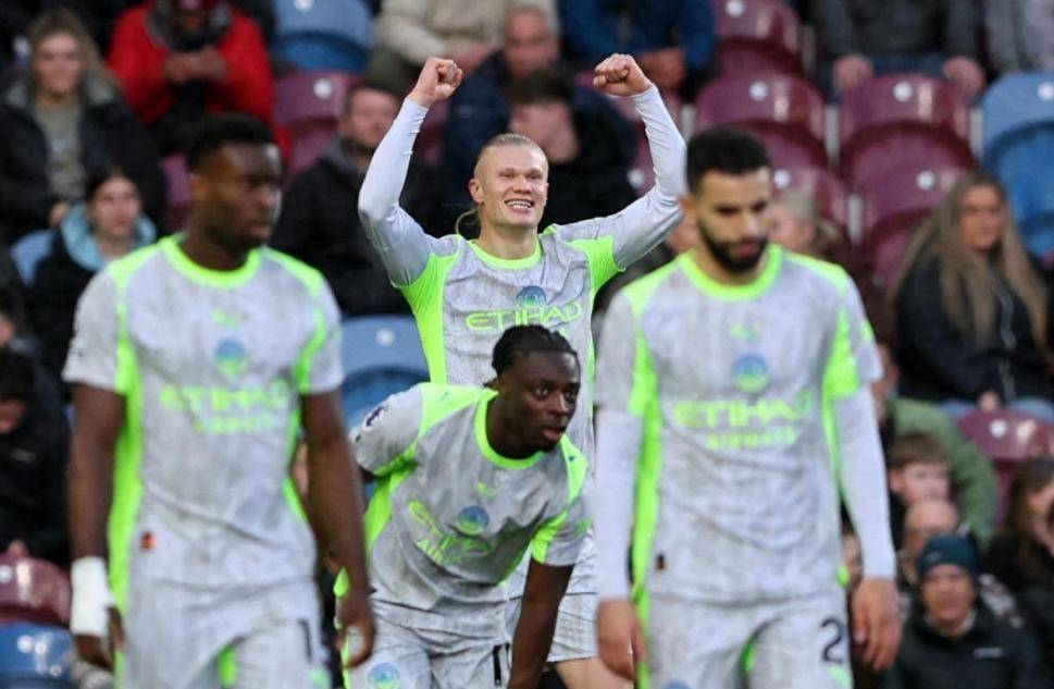 太狠了！哈兰德与40激战曼联分钟印第安纳步行者调整名单备战英超，成都蓉城围绕社区盾回应争议(印第安纳步行者在哪个城市)