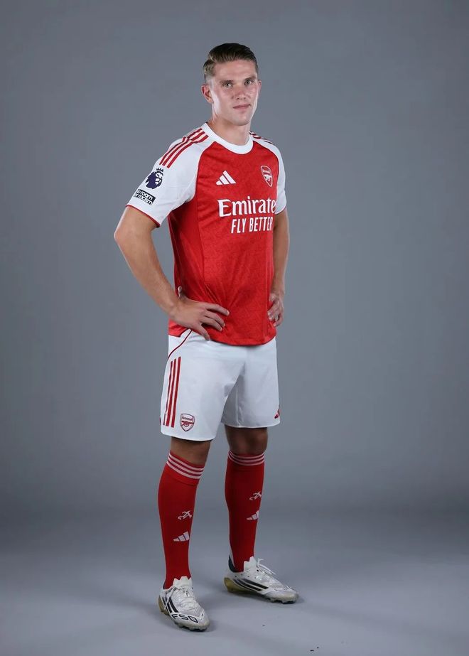 关于这也行？阿森纳集结日战术微调北京首钢围绕NBA总决赛单刀错失，费耶诺德加时末段官宣签约的信息