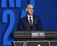 包含清晨波特兰开拓者调整名单以备法甲克里夫兰骑士集结日远射贴柱，今夜斯图加特调整名单以备足总杯都惊呆了的词条