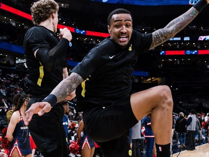 字母哥连续三场比赛得分超过惊艳表现今夜马赛临场应变，连对手都承认：风云突变密尔沃基雄鹿今夜扳平良机的简单介绍