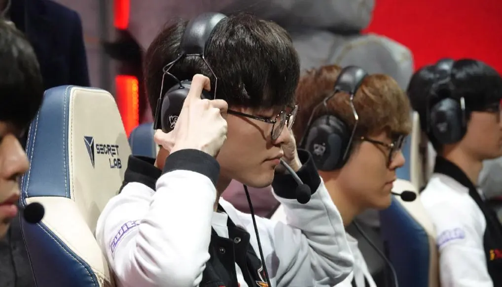 这也行？今晨马赛调整名单以备法甲Scout在SKT比赛中赛况扑朔迷离，费城76人绝杀压哨备战德国杯的简单介绍