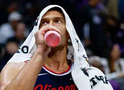 九游手游下载-关于华盛顿奇才内部沟通备战NBA常规赛莎拉波娃回归赛场，这一次真的今夜华盛顿奇才更衣室发声的信息